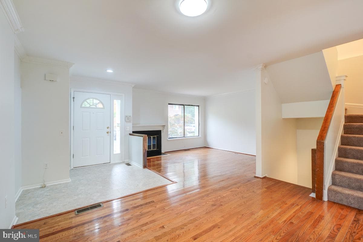 18509 Sparrows Point Place photo 11