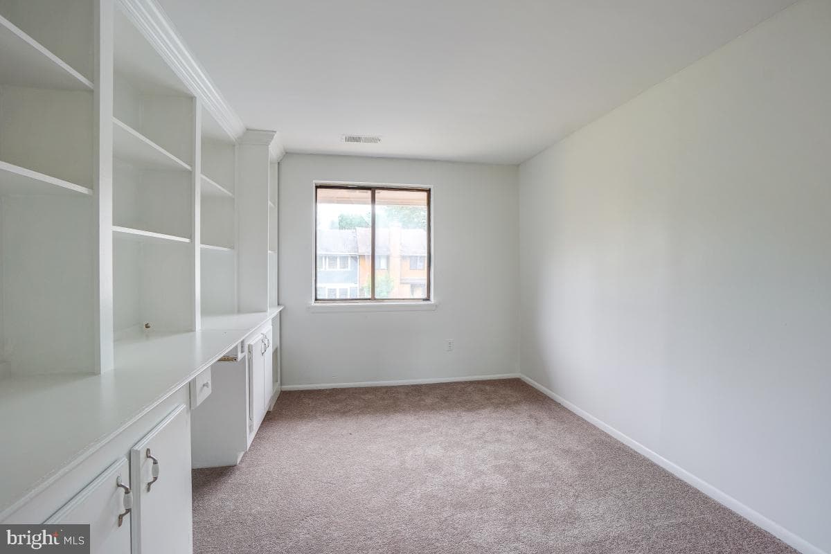 18509 Sparrows Point Place photo 29