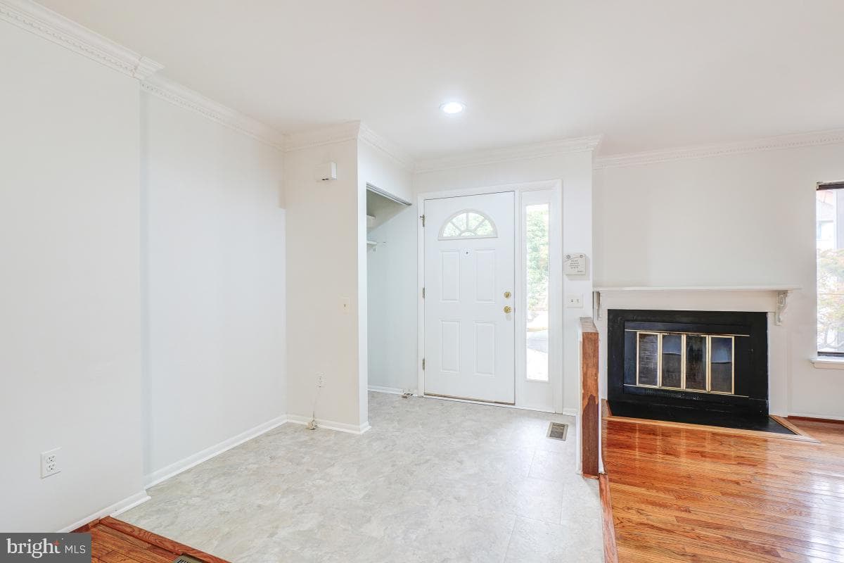 18509 Sparrows Point Place photo 3
