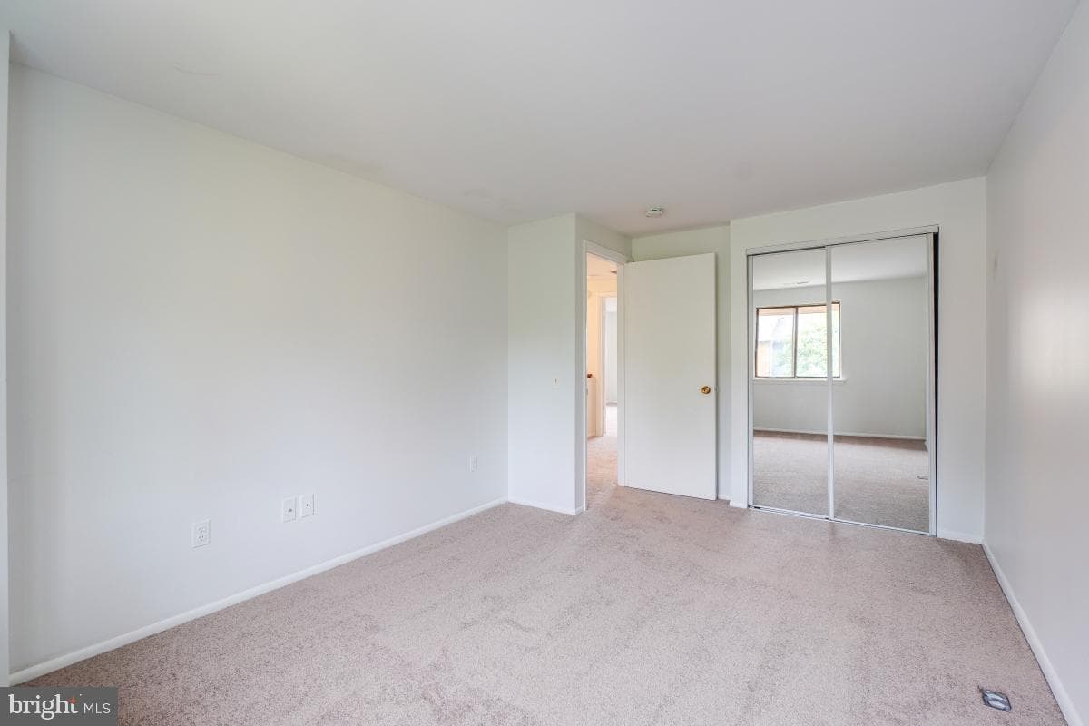 18509 Sparrows Point Place photo 32