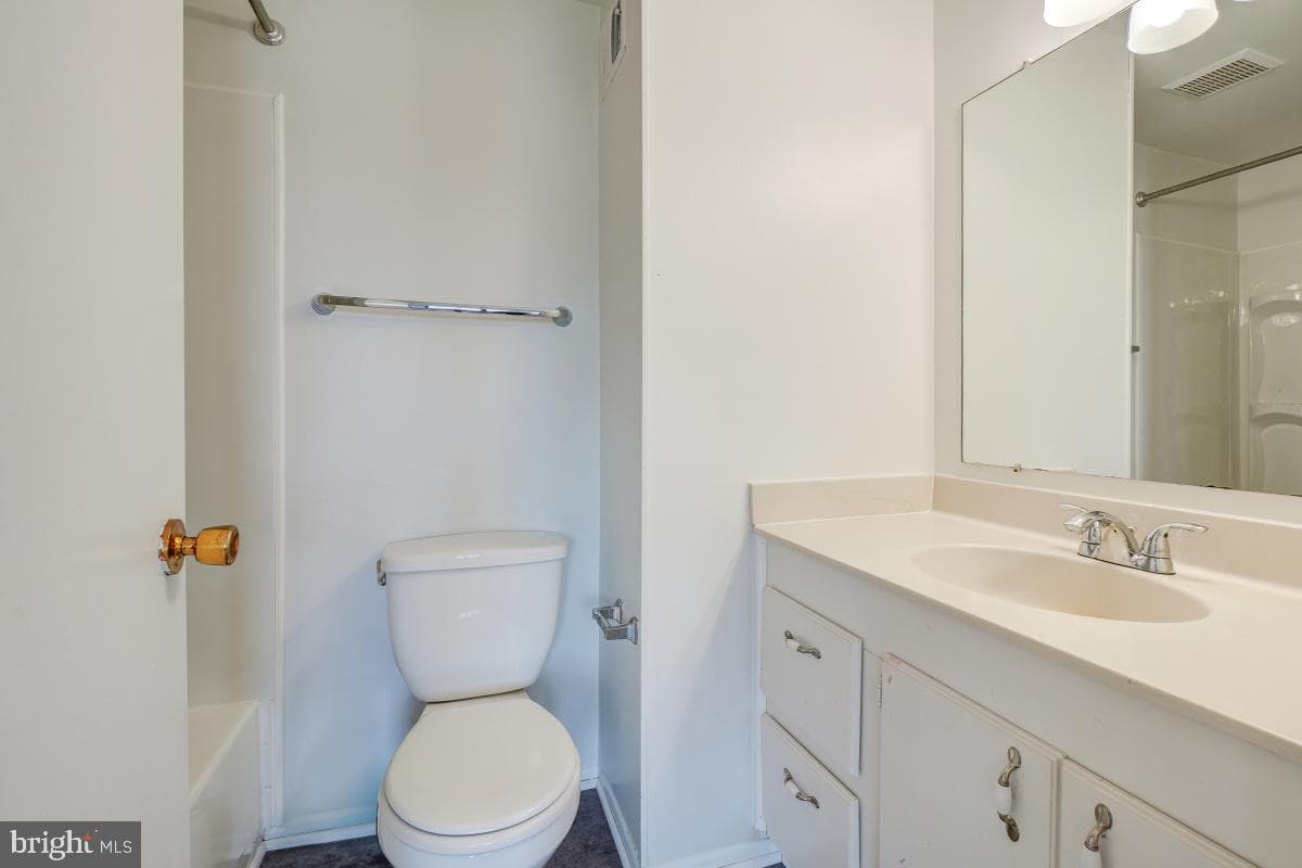 18509 Sparrows Point Place photo 37