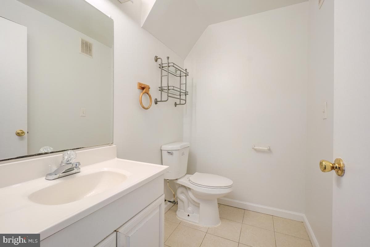18509 Sparrows Point Place photo 40