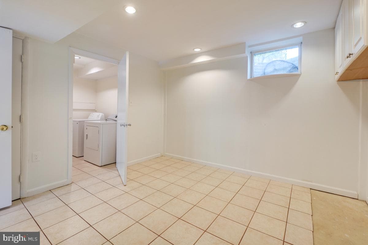 18509 Sparrows Point Place photo 41
