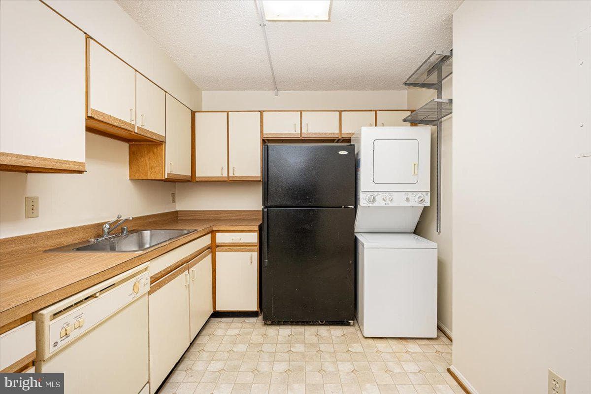 15101 Interlachen Drive #1-807 photo 23