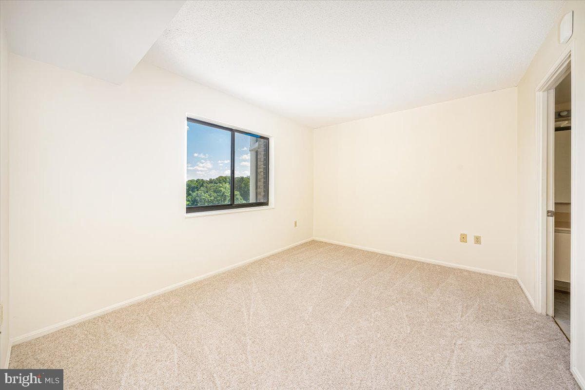15101 Interlachen Drive #1-807 photo 25