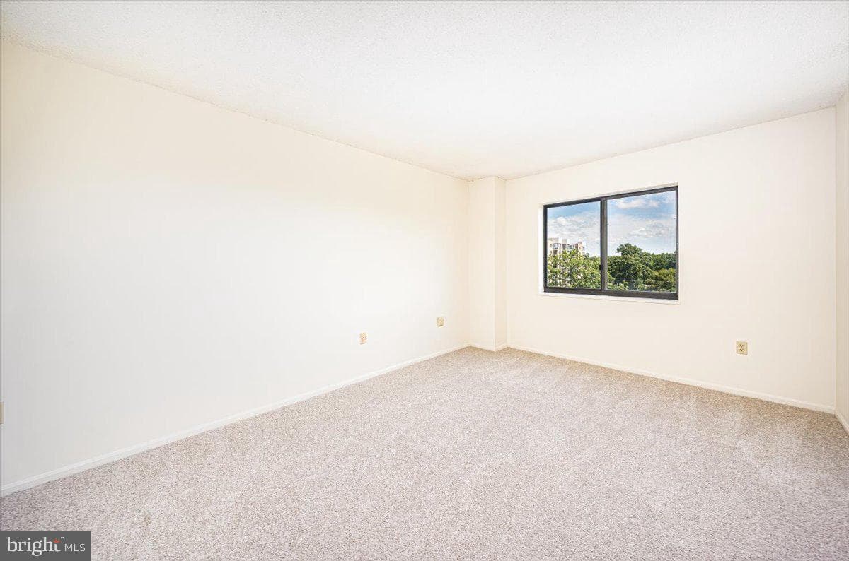 15101 Interlachen Drive #1-807 photo 35
