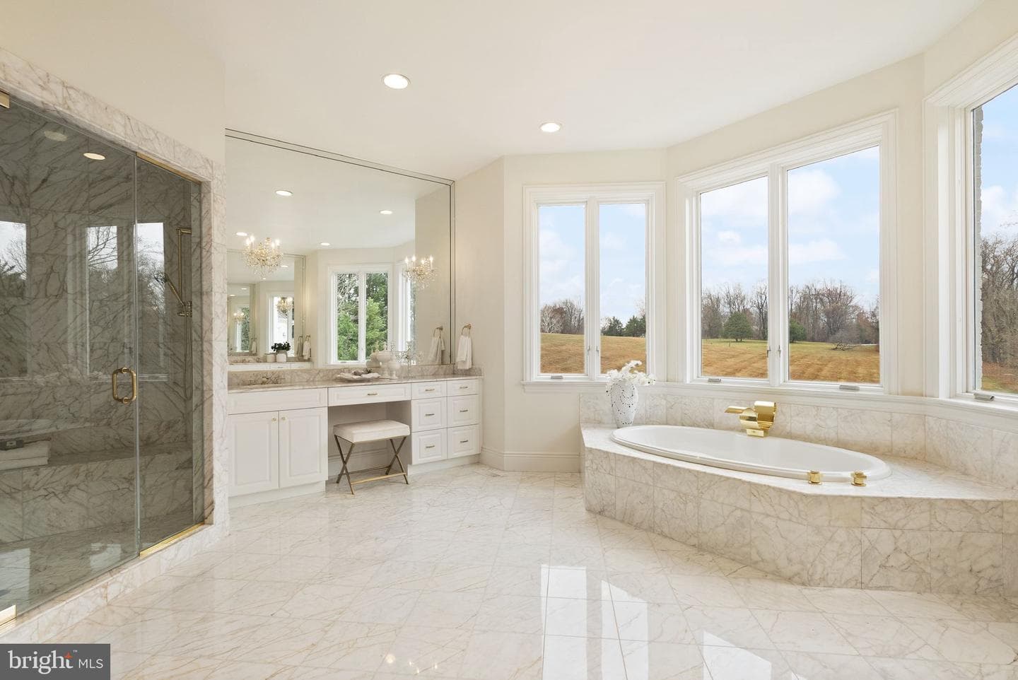 13500 River Road photo 25