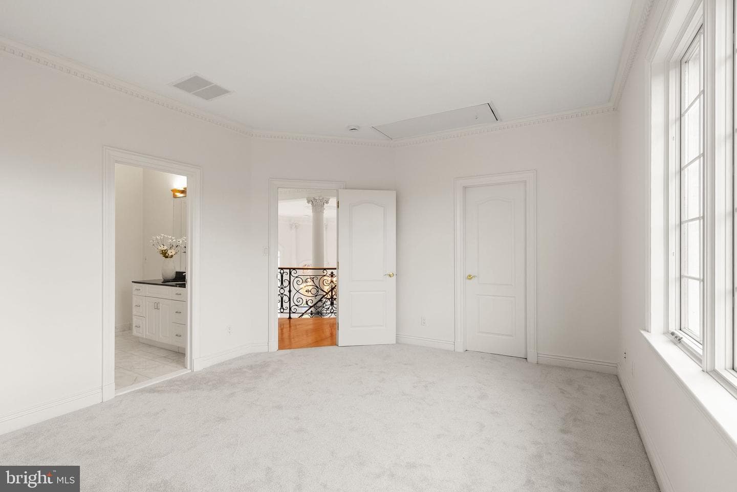 13500 River Road photo 44