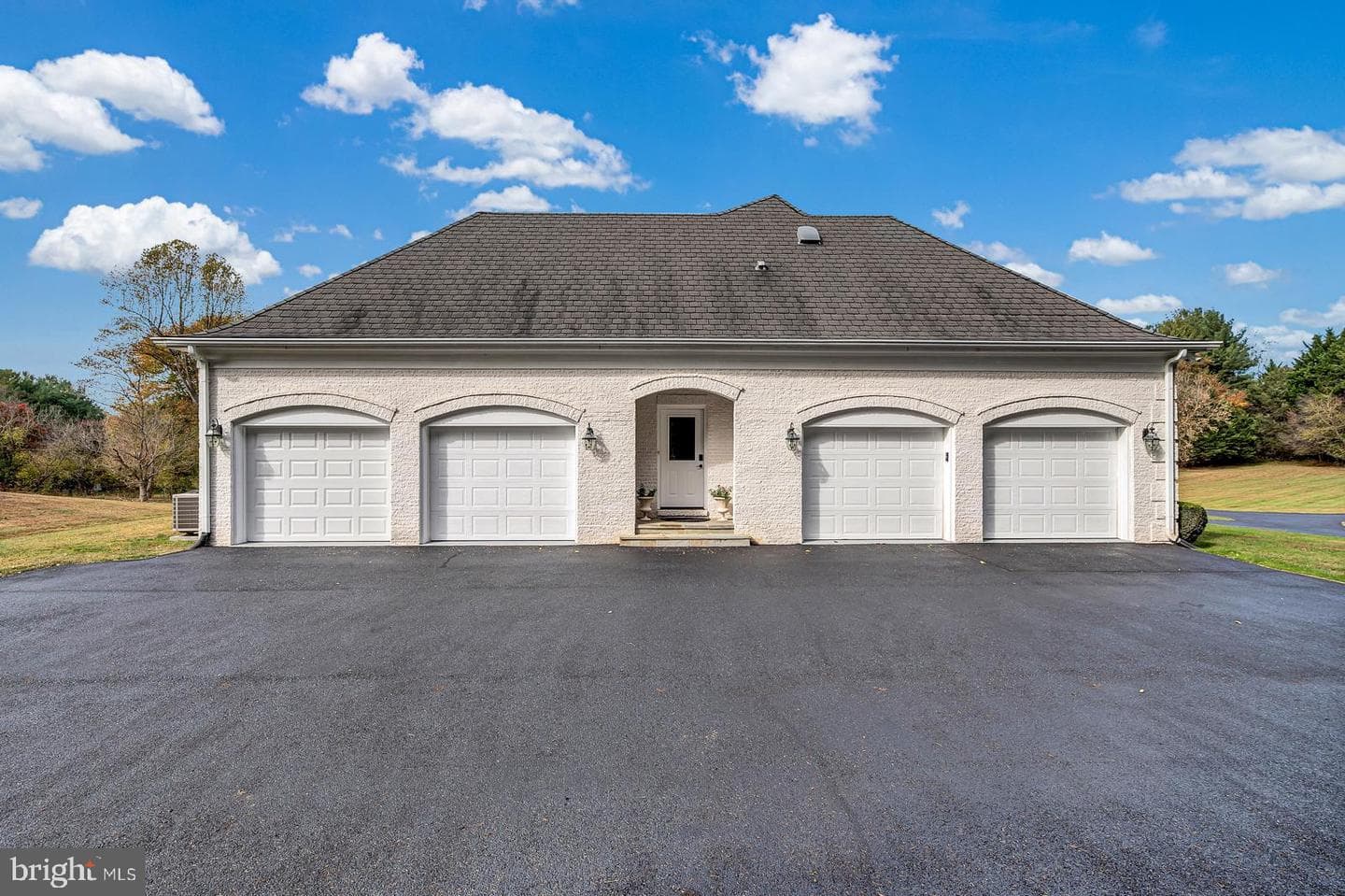 13500 River Road photo 53