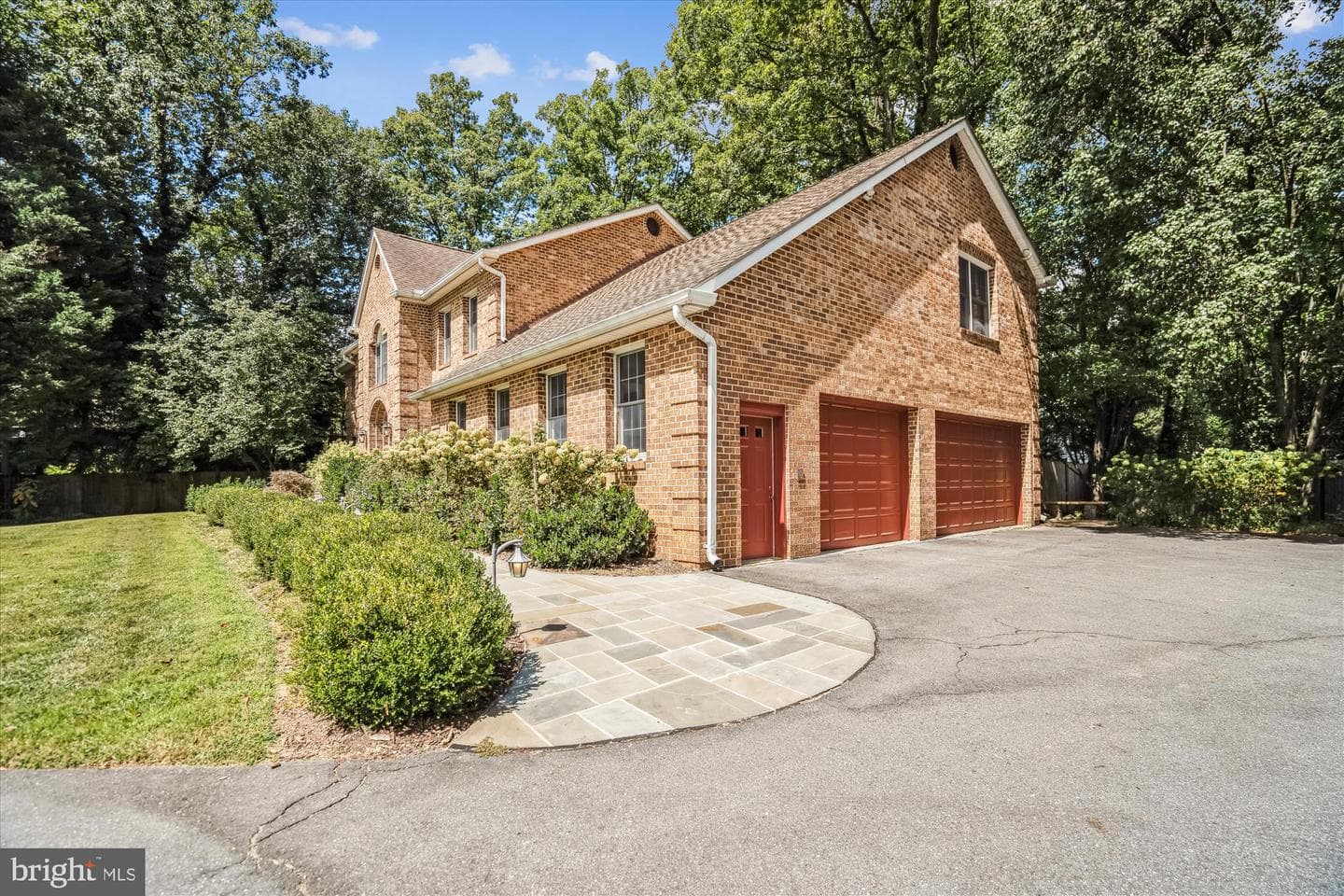 8849 Tuckerman Lane photo 4