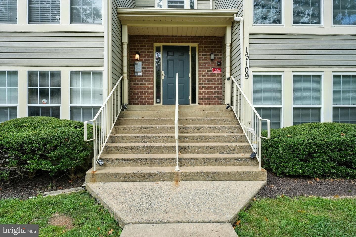 13109 Briarcliff Terrace #3-305 photo 3