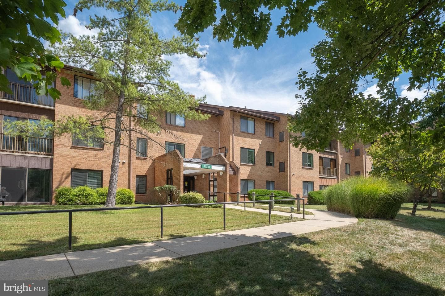 15301 Pine Orchard Drive #86-3e