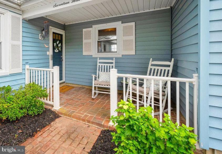 17305 Fletchall Road photo 1