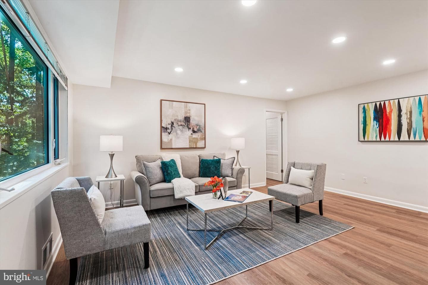 10423 Montrose Avenue #103 photo 10
