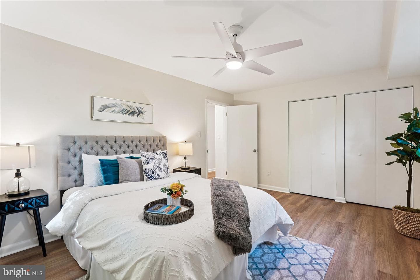10423 Montrose Avenue #103 photo 11