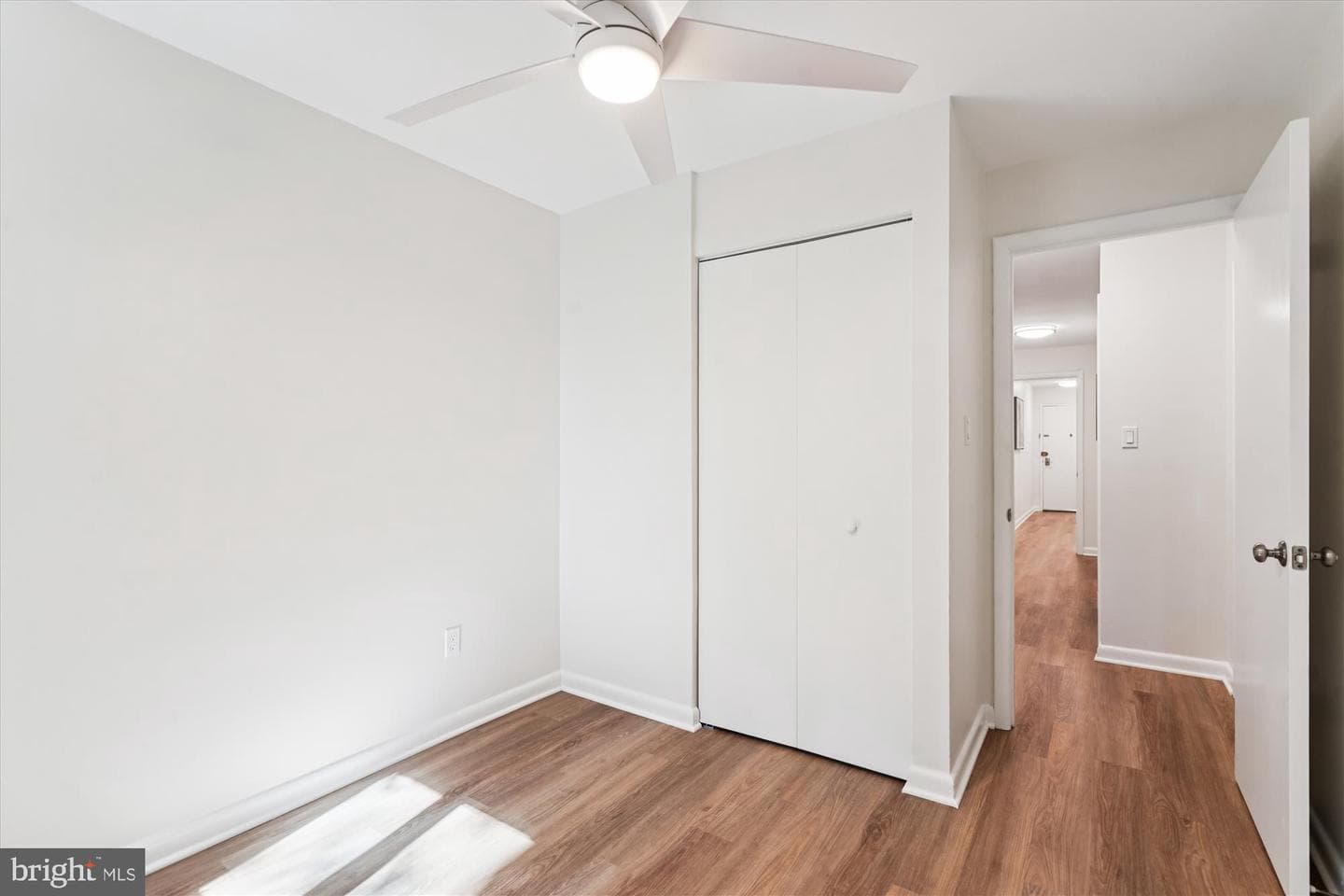 10423 Montrose Avenue #103 photo 14