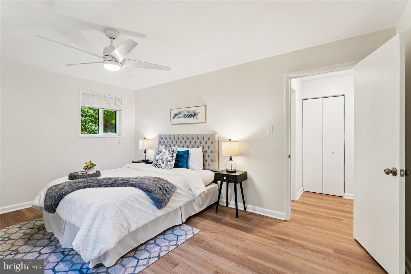 10423 Montrose Avenue #103 photo 26