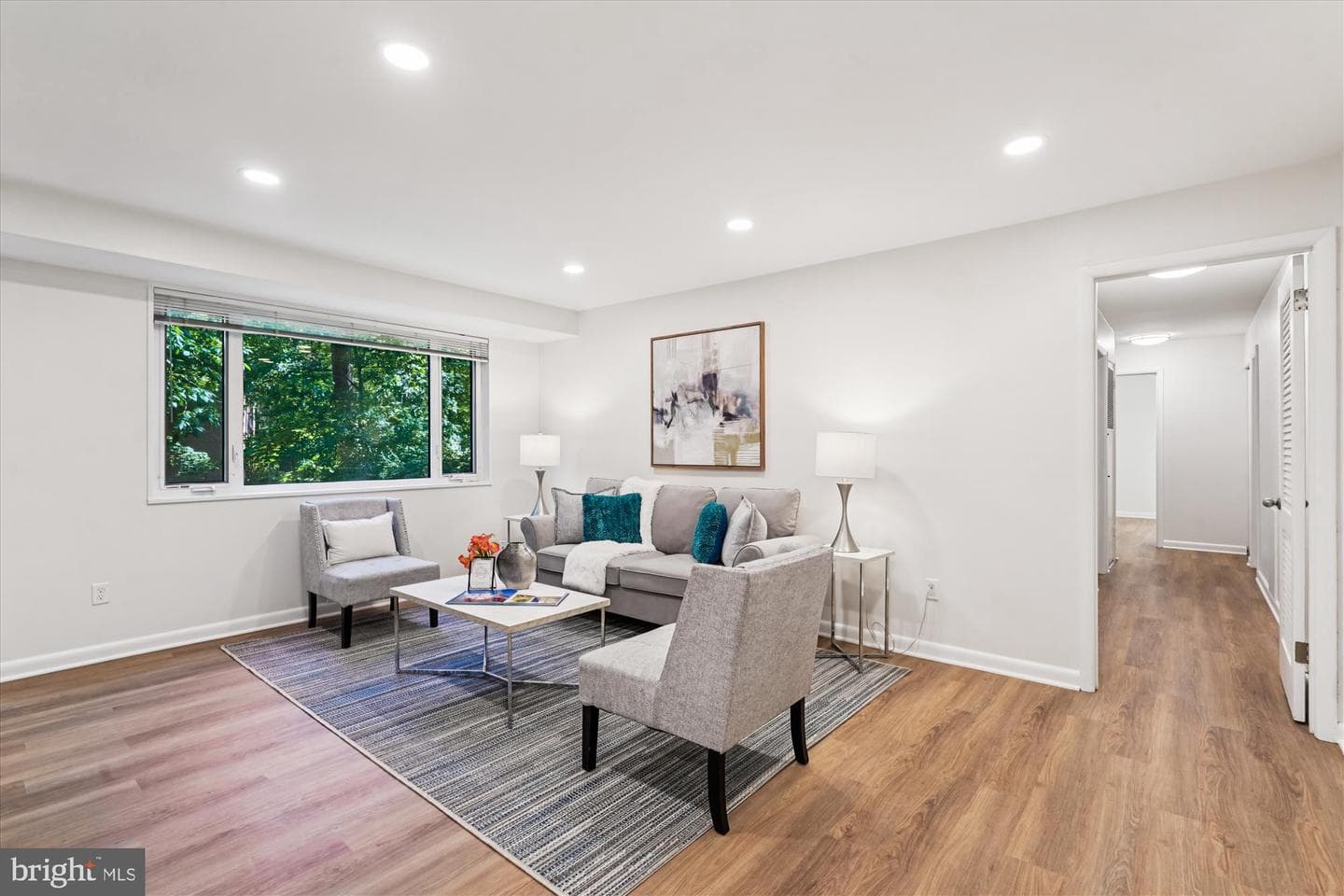 10423 Montrose Avenue #103 photo 5