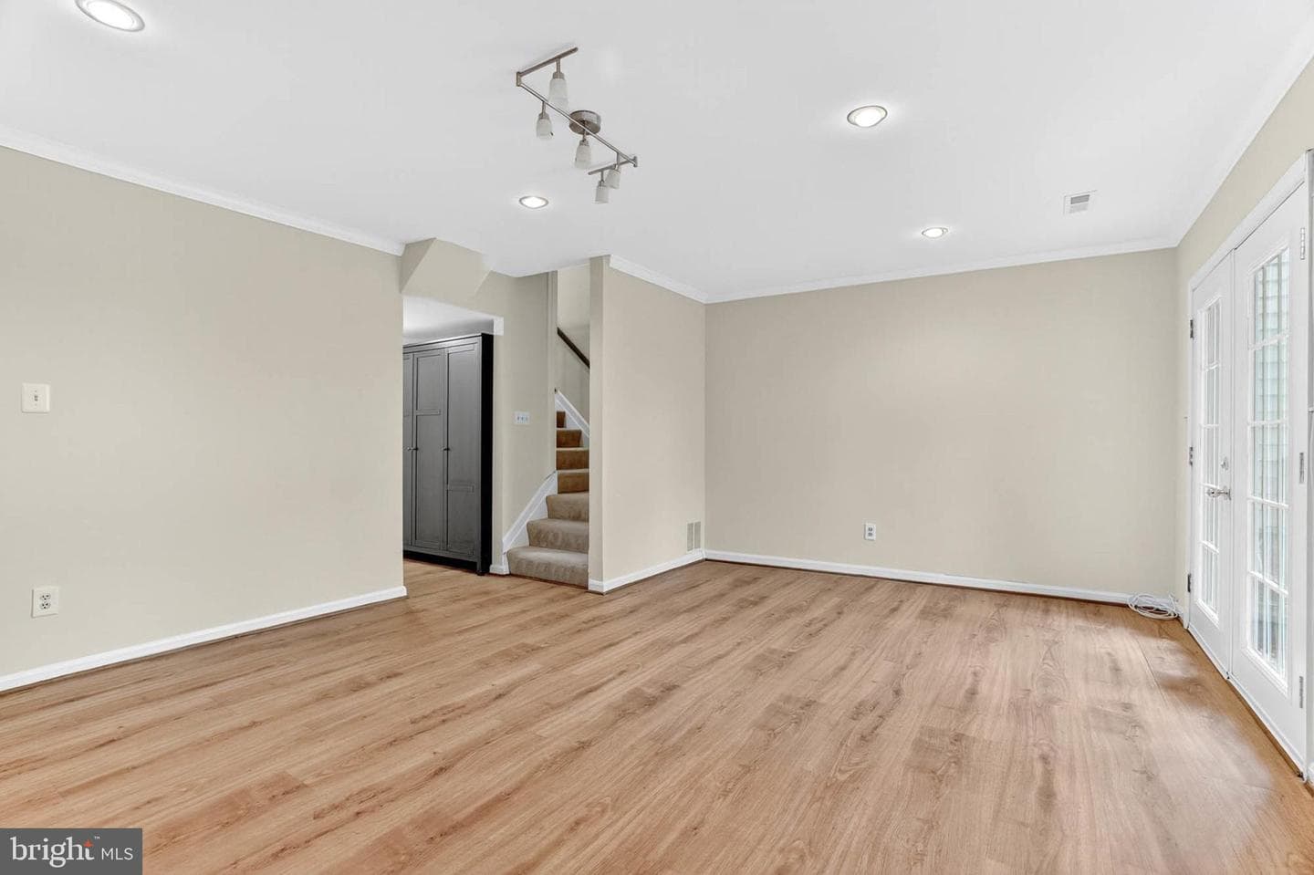 1369 Templeton Place photo 26