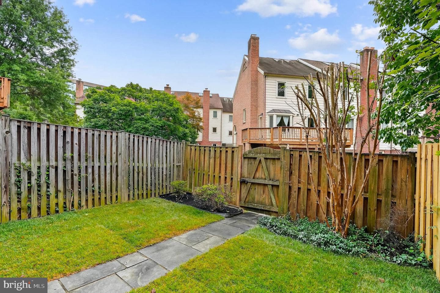 1369 Templeton Place photo 36