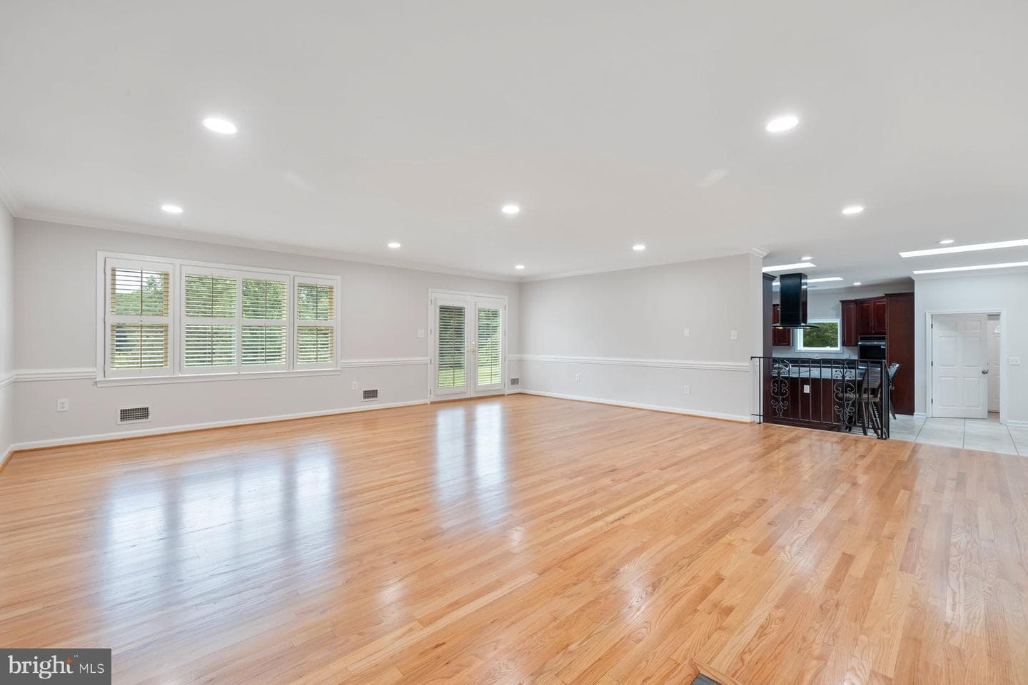 18604 Muncaster Road photo 16