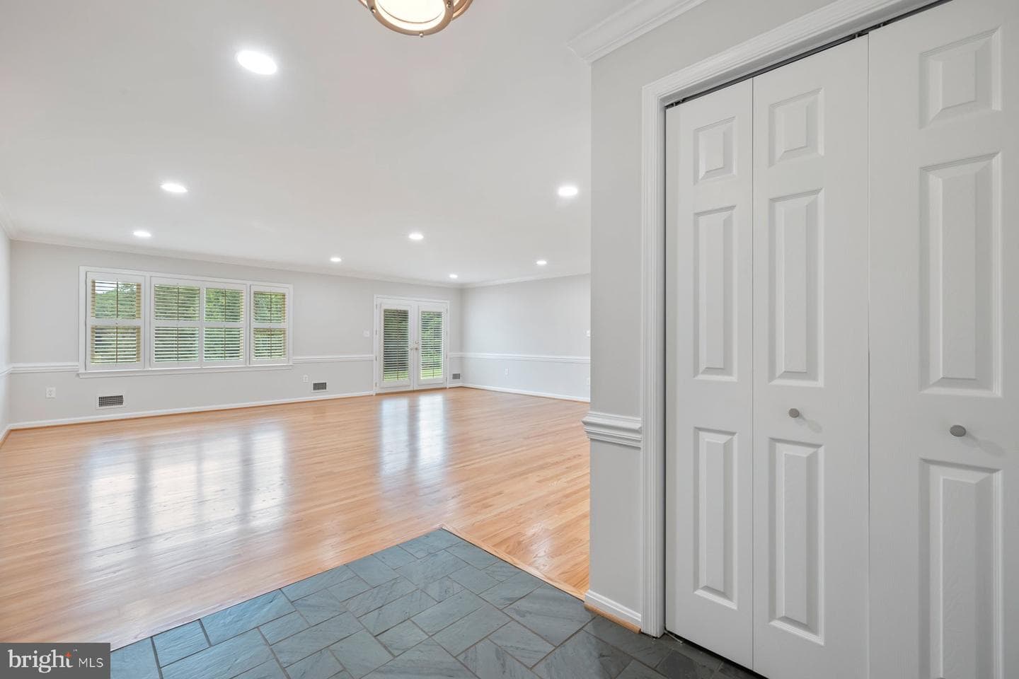 18604 Muncaster Road photo 23