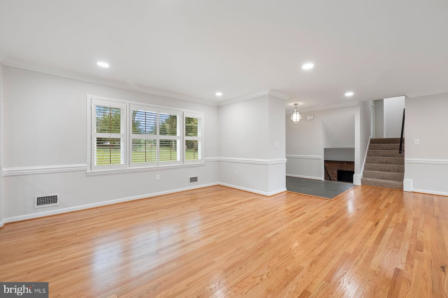 18604 Muncaster Road photo 25