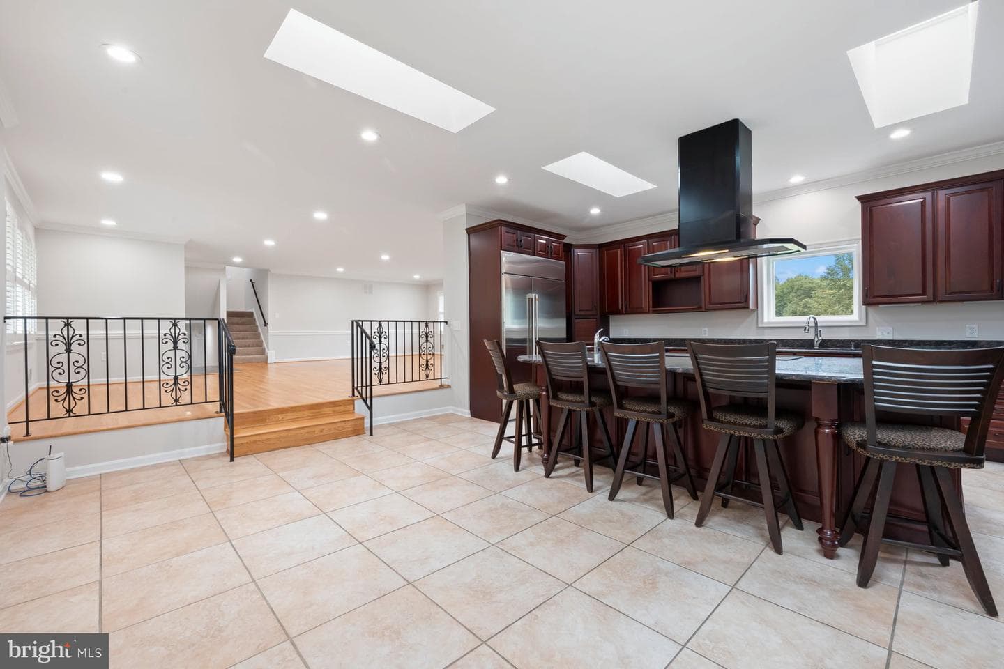18604 Muncaster Road photo 27