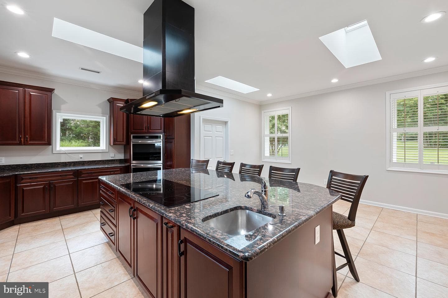 18604 Muncaster Road photo 31