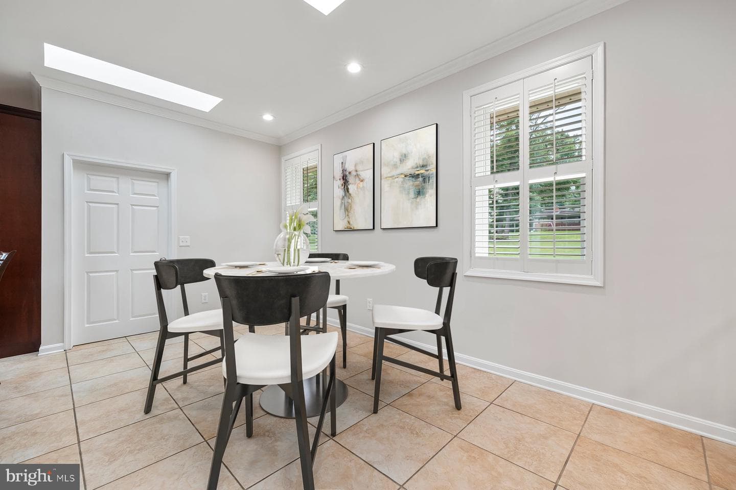 18604 Muncaster Road photo 32
