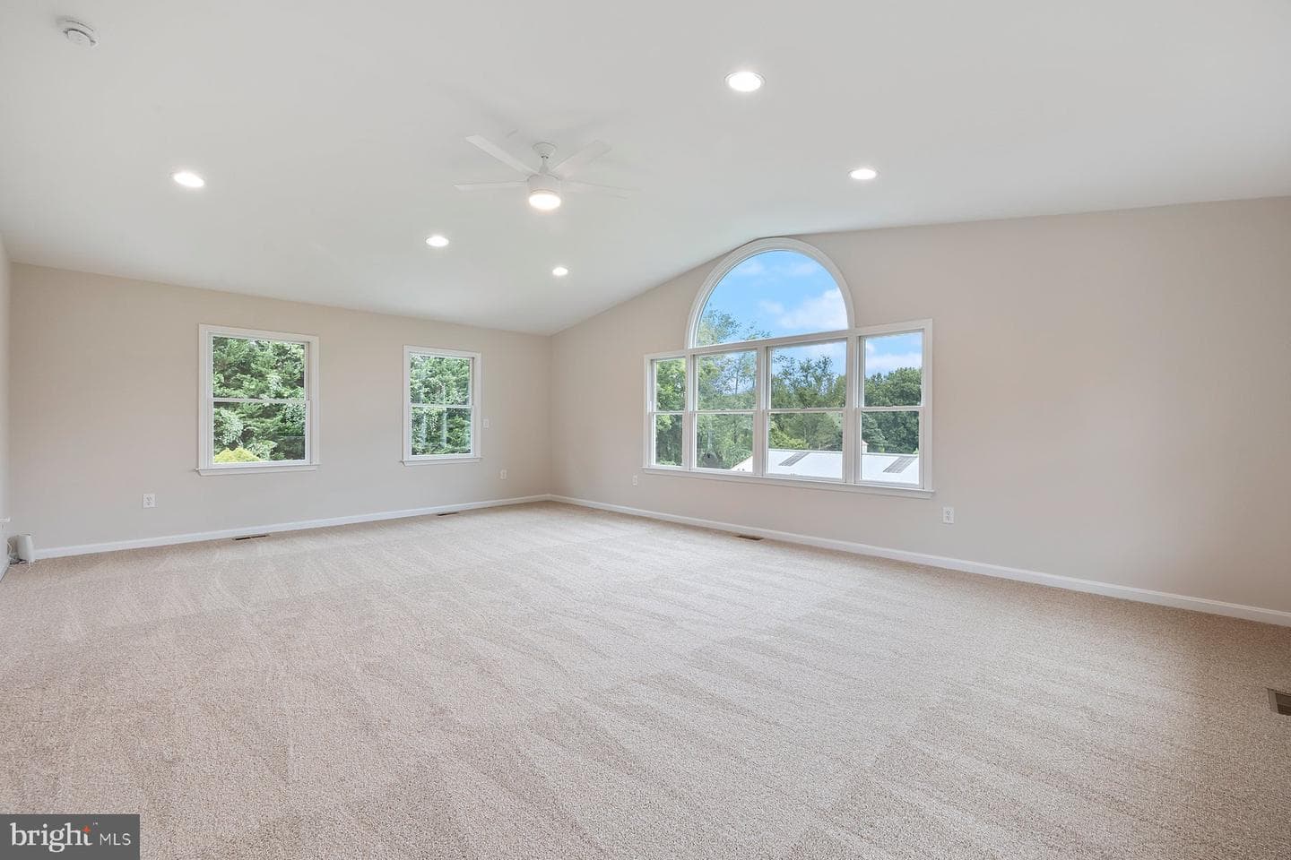 18604 Muncaster Road photo 36