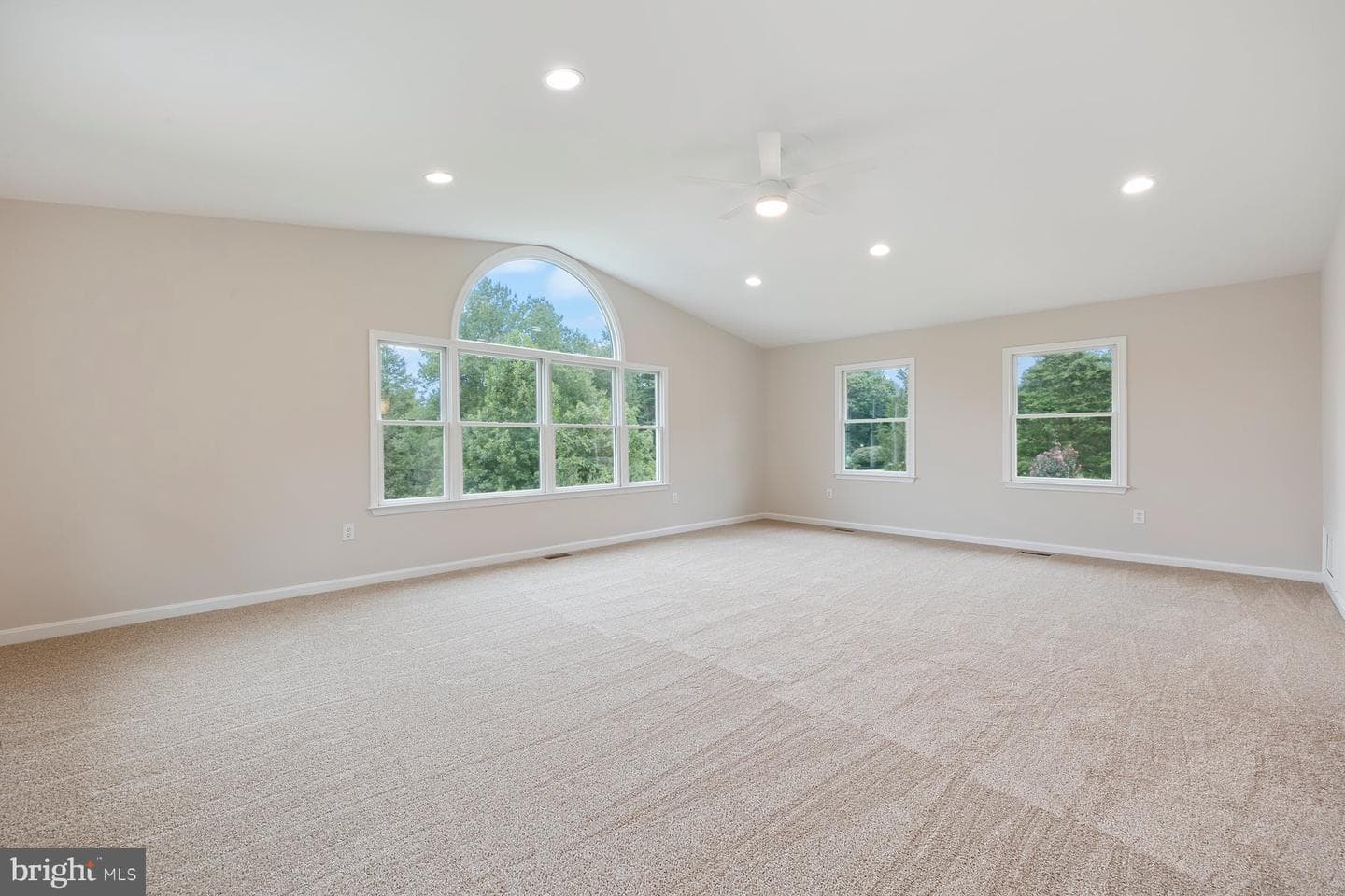 18604 Muncaster Road photo 38