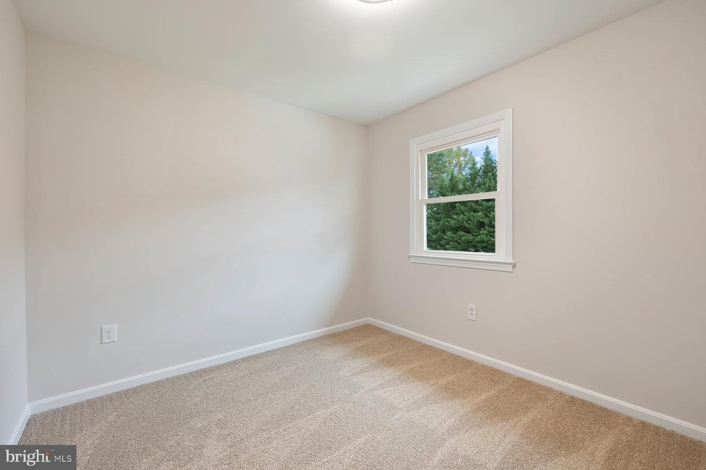 18604 Muncaster Road photo 43