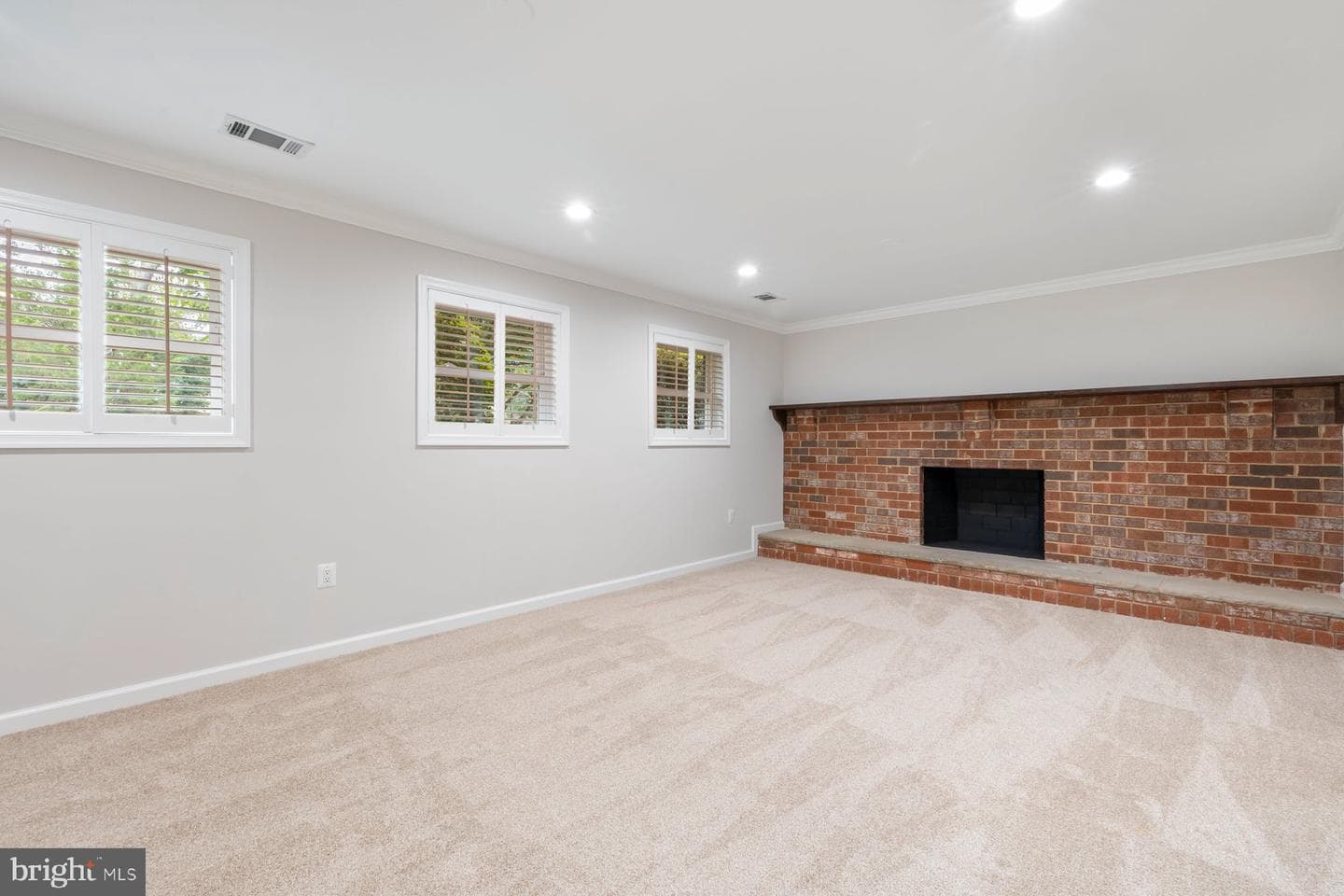 18604 Muncaster Road photo 58