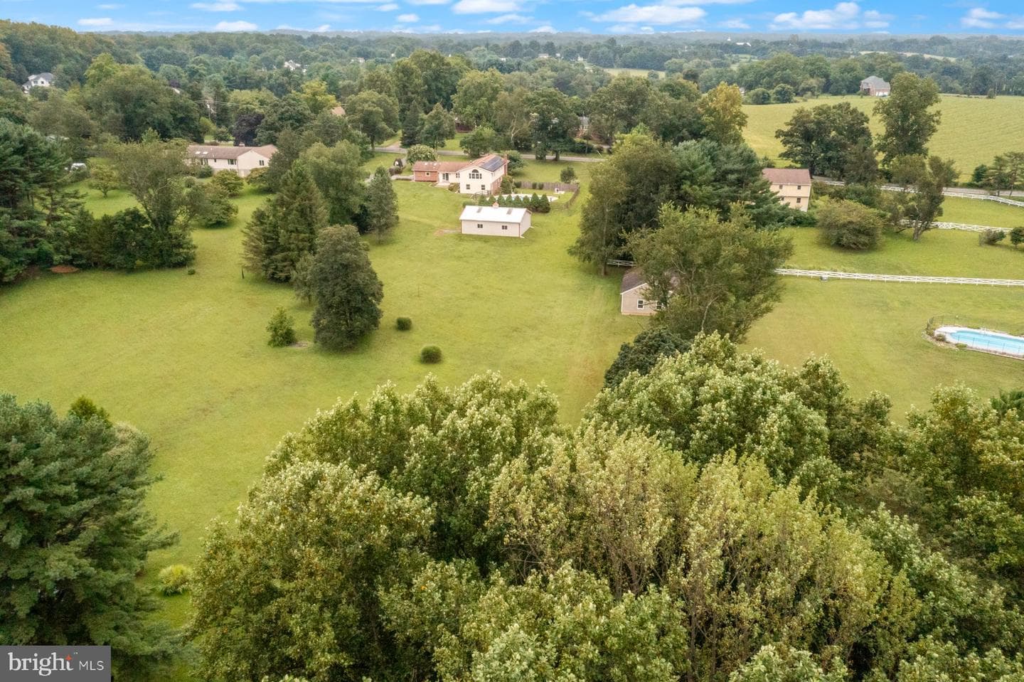 18604 Muncaster Road photo 84
