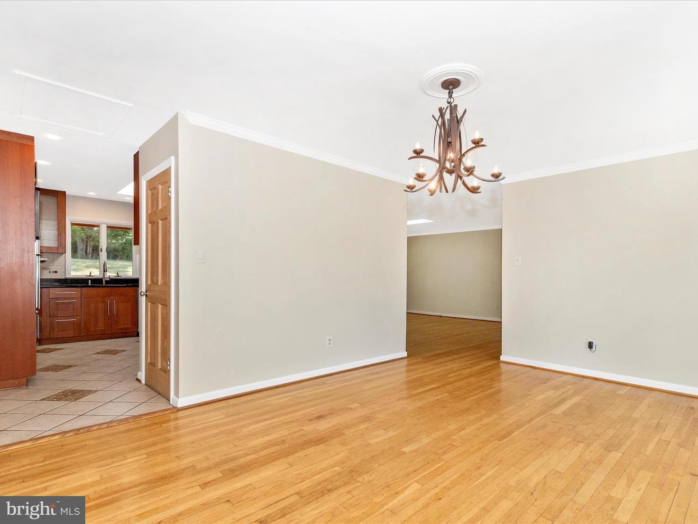 18004 Muncaster Road photo 13