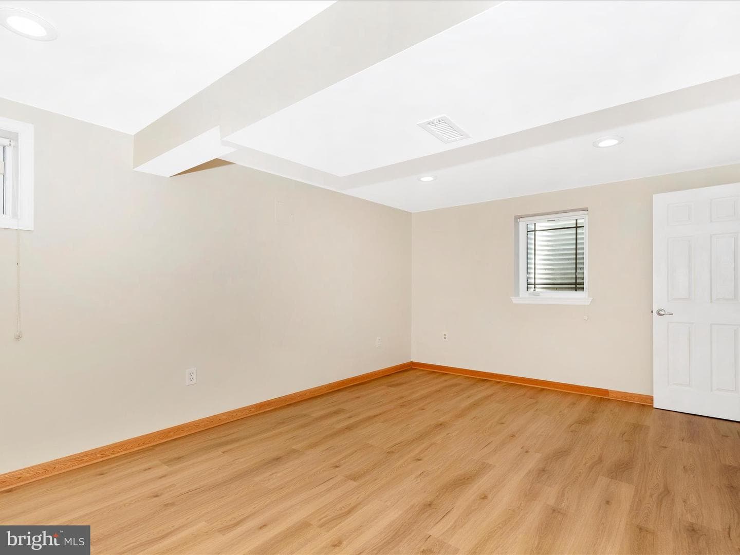 18004 Muncaster Road photo 36