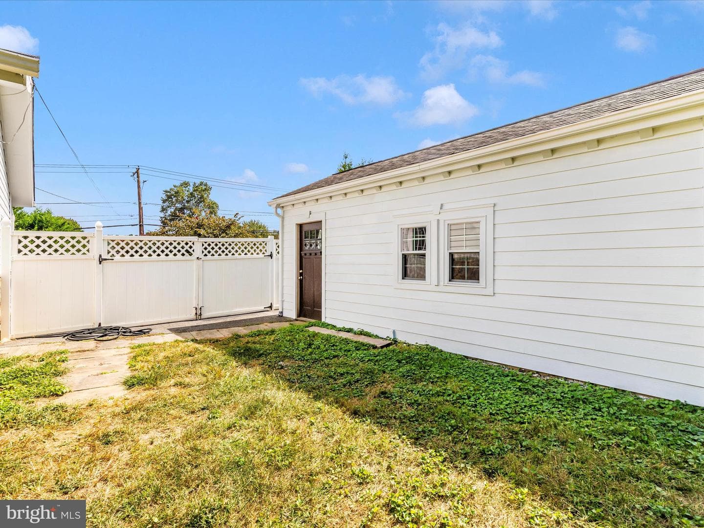 18004 Muncaster Road photo 46