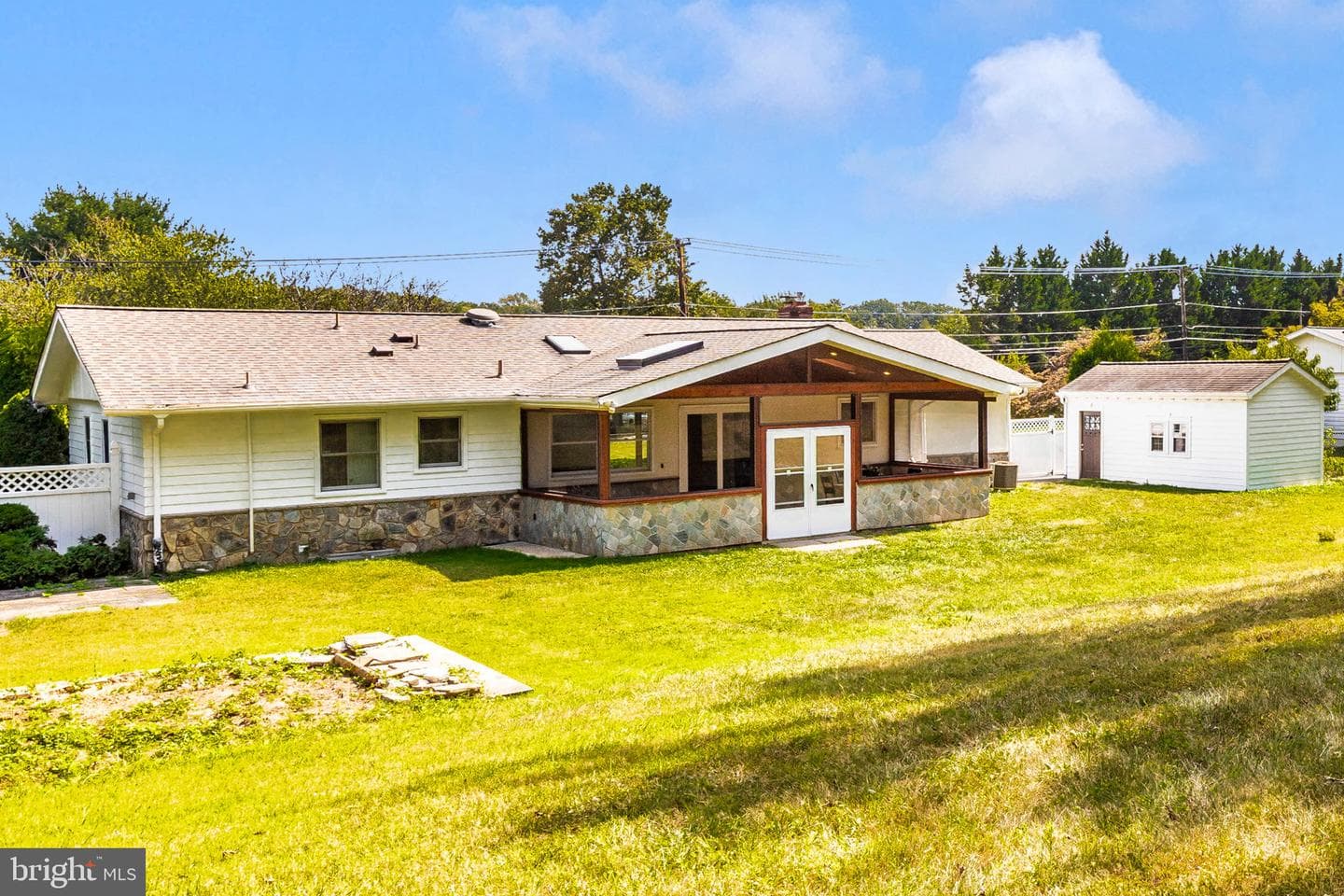 18004 Muncaster Road photo 48