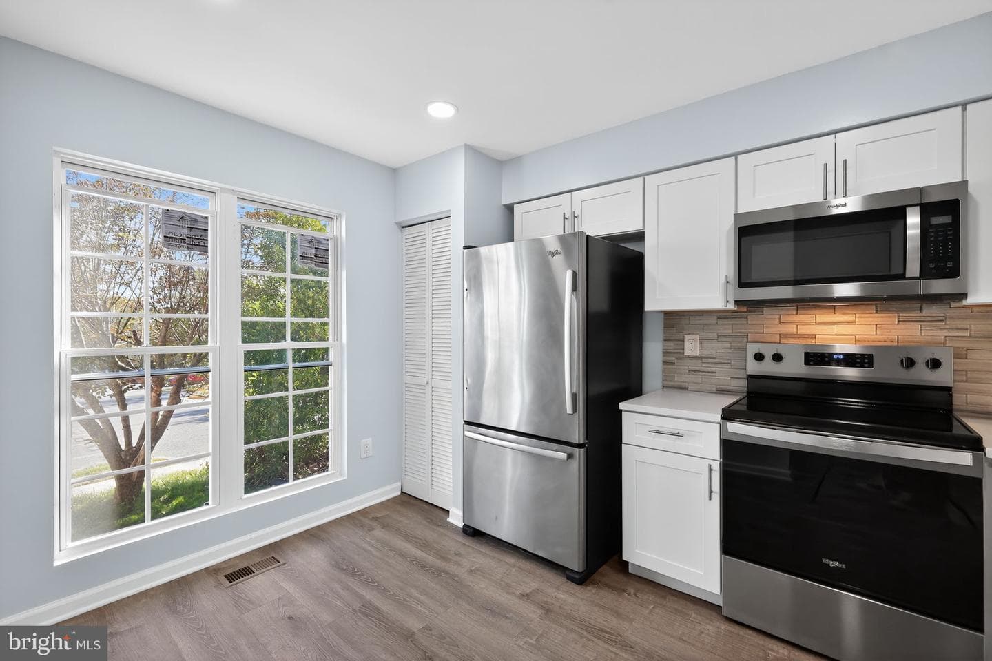11541 Apperson Way photo 3