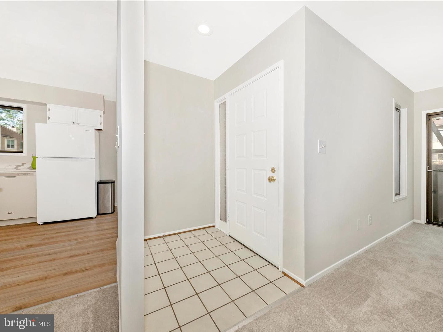 9324 Sparrow Valley Drive photo 2