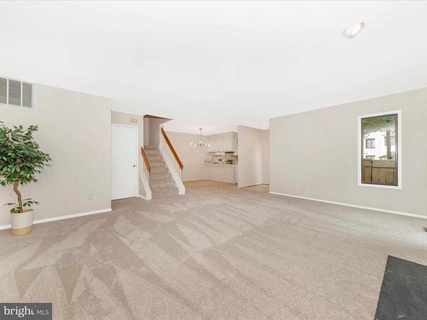 9324 Sparrow Valley Drive photo 6