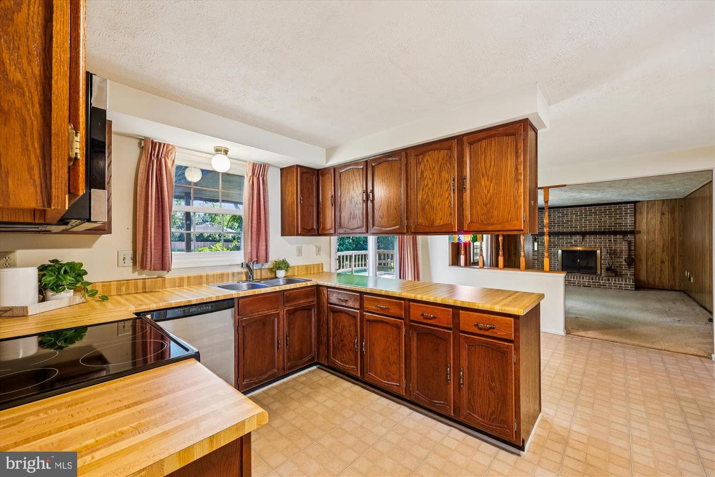 17217 Berclair Terrace photo 11