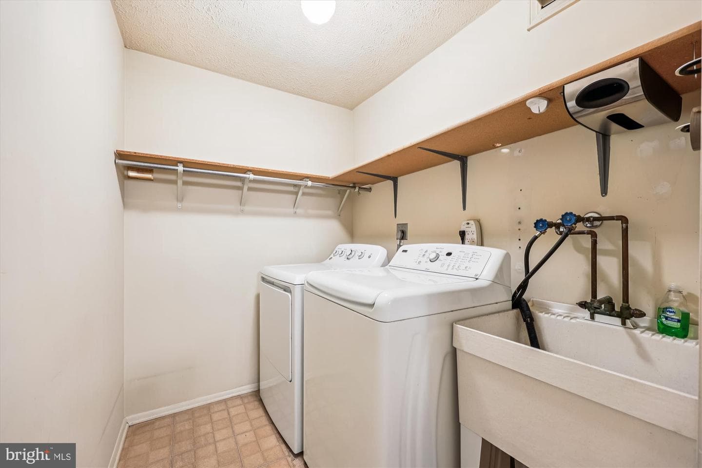 17217 Berclair Terrace photo 17