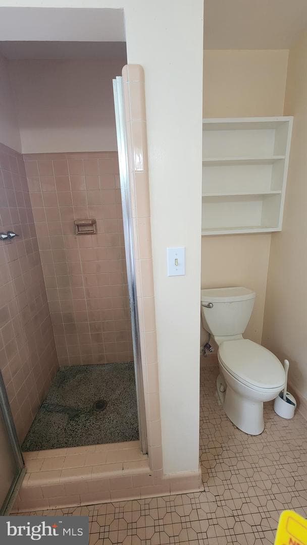 9801 Watts Branch Drive photo 22