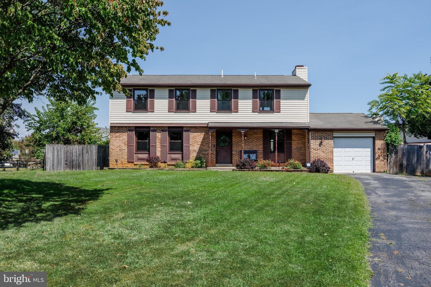8105 Irwell Court photo 1