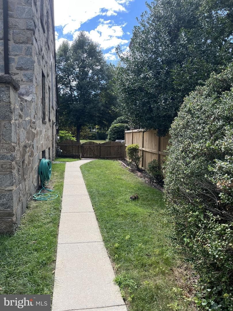 105 Summerfield Road photo 45