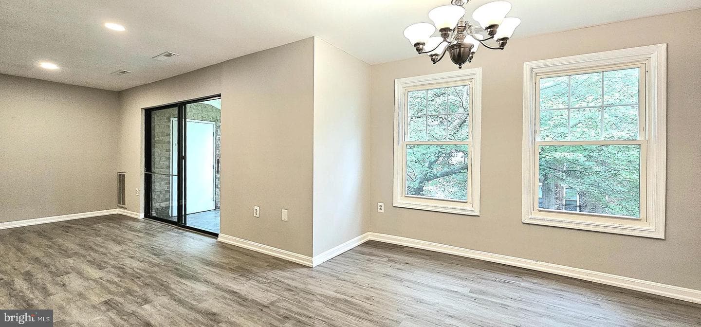 818 Quince Orchard Boulevard #202 photo 11