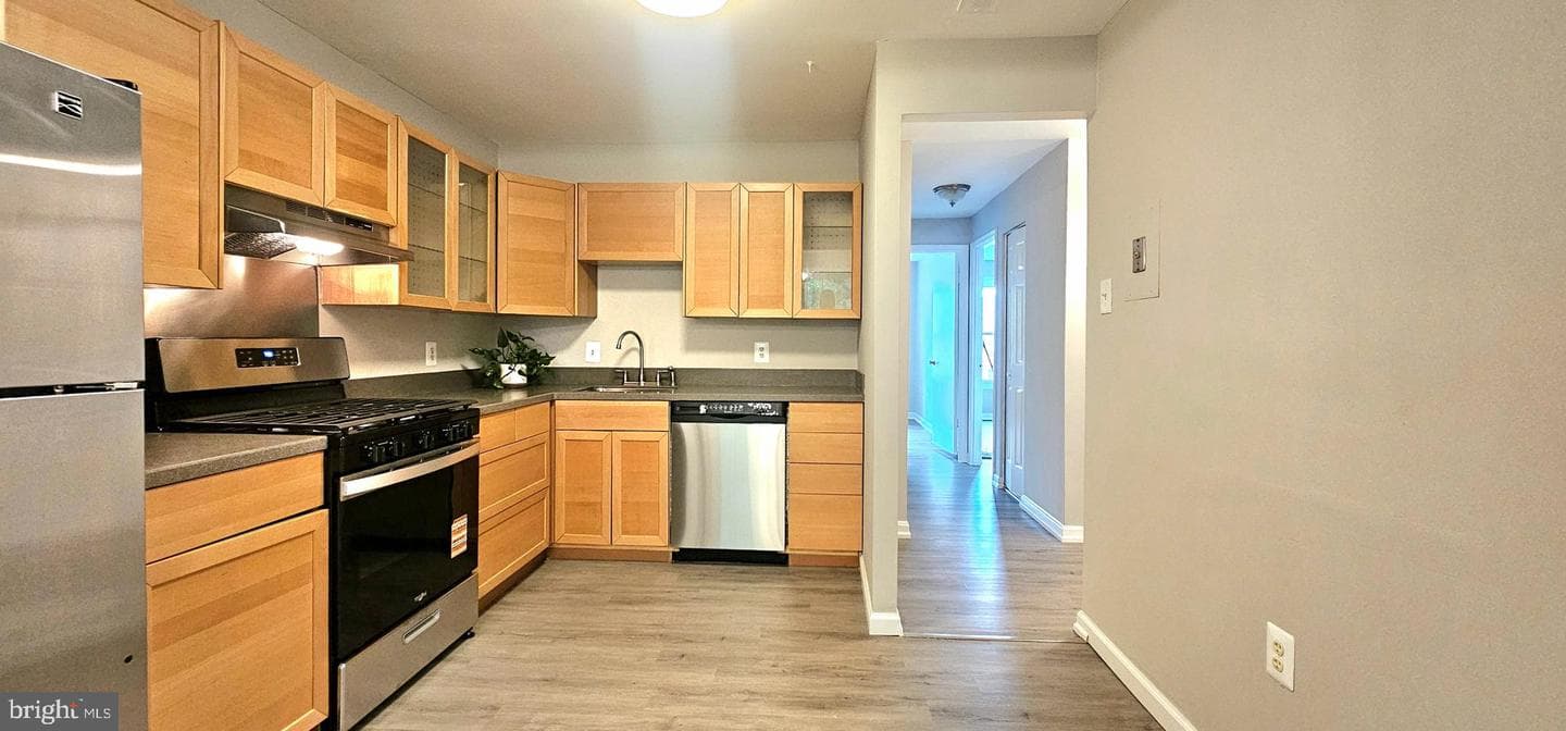 818 Quince Orchard Boulevard #202 photo 28
