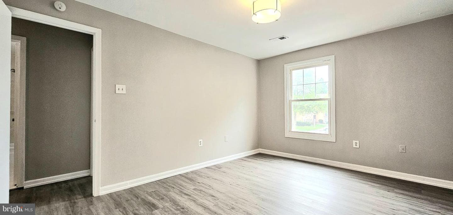 818 Quince Orchard Boulevard #202 photo 30